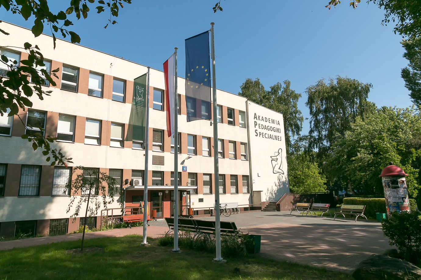 6494486f06__thumbnail (2).jpg