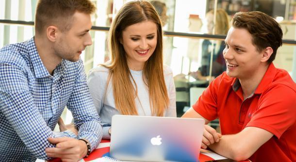 6765721695__OPO 201712 0326.jpg